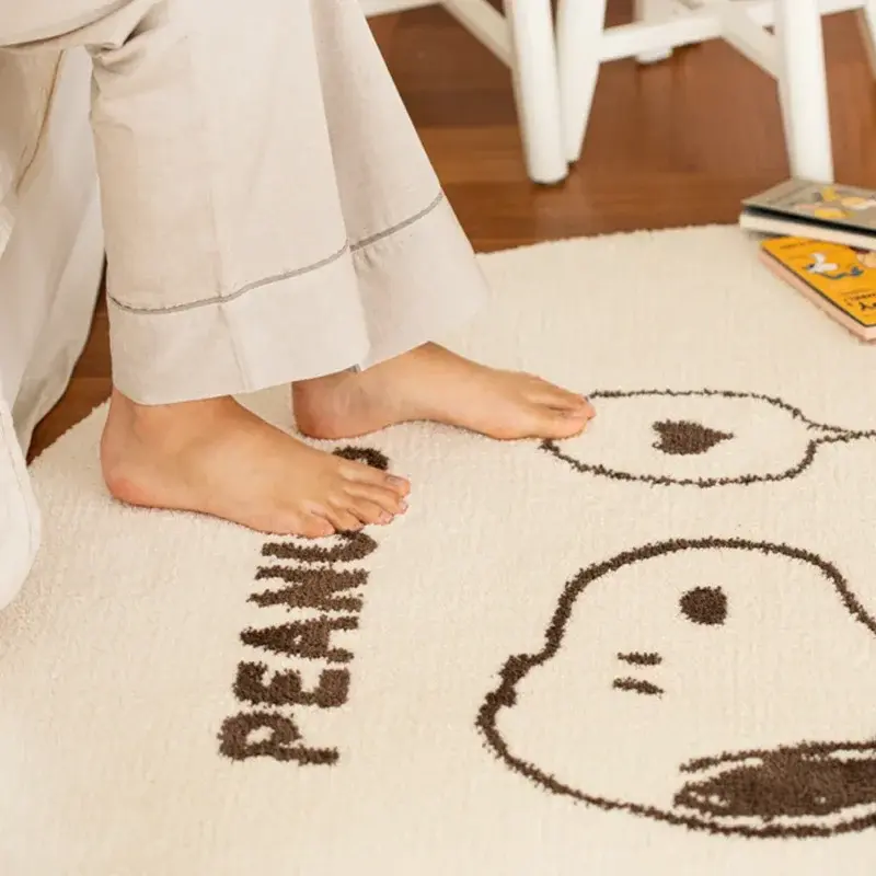 Snoopy Imitation cashmere round carpet home children's room non-slip absorbent carpet new mat