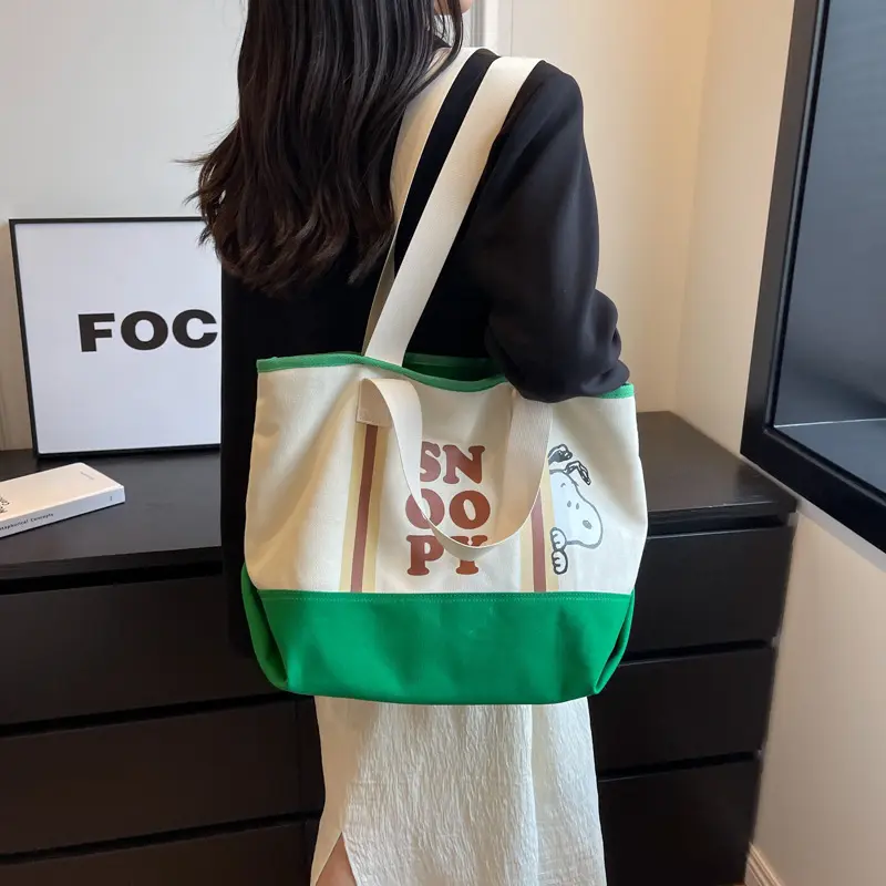 Snoopy New Cartoon handbag Cute Canvas Cross Body Bag Color Block Shoulder Bag Tote Bag Fashion Large Capacity messenger bag