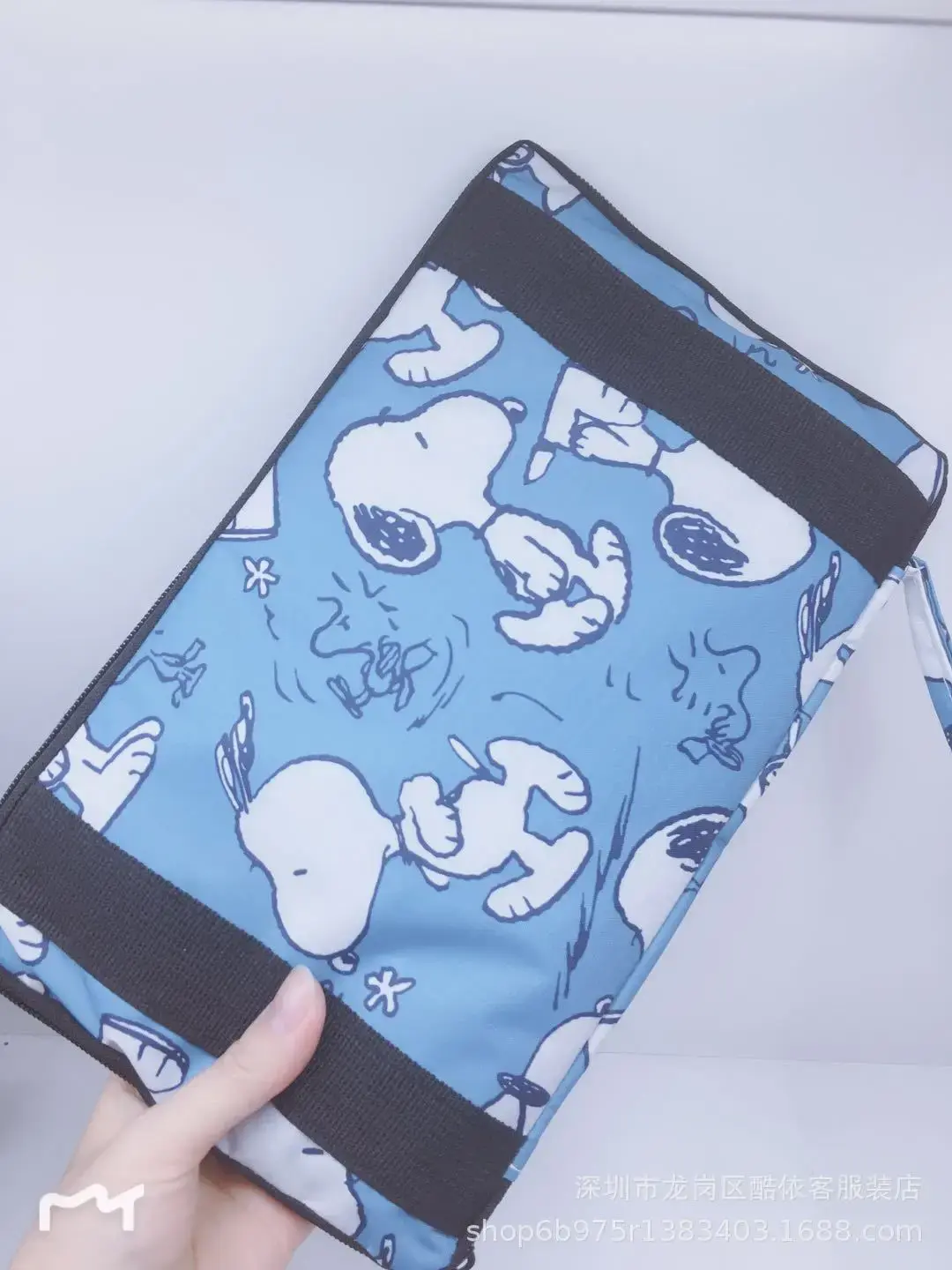 Snoopy convenient foldable travel bag duffel bag can be hung in the luggage tote bag handbag storage bag