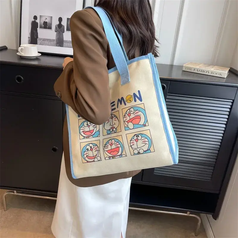 Doraemon Canvas Shoulder Bag Women's Large Capacity Storage Bag New Fashion Cartoon Canvas Tote Bag Student Class Handbag