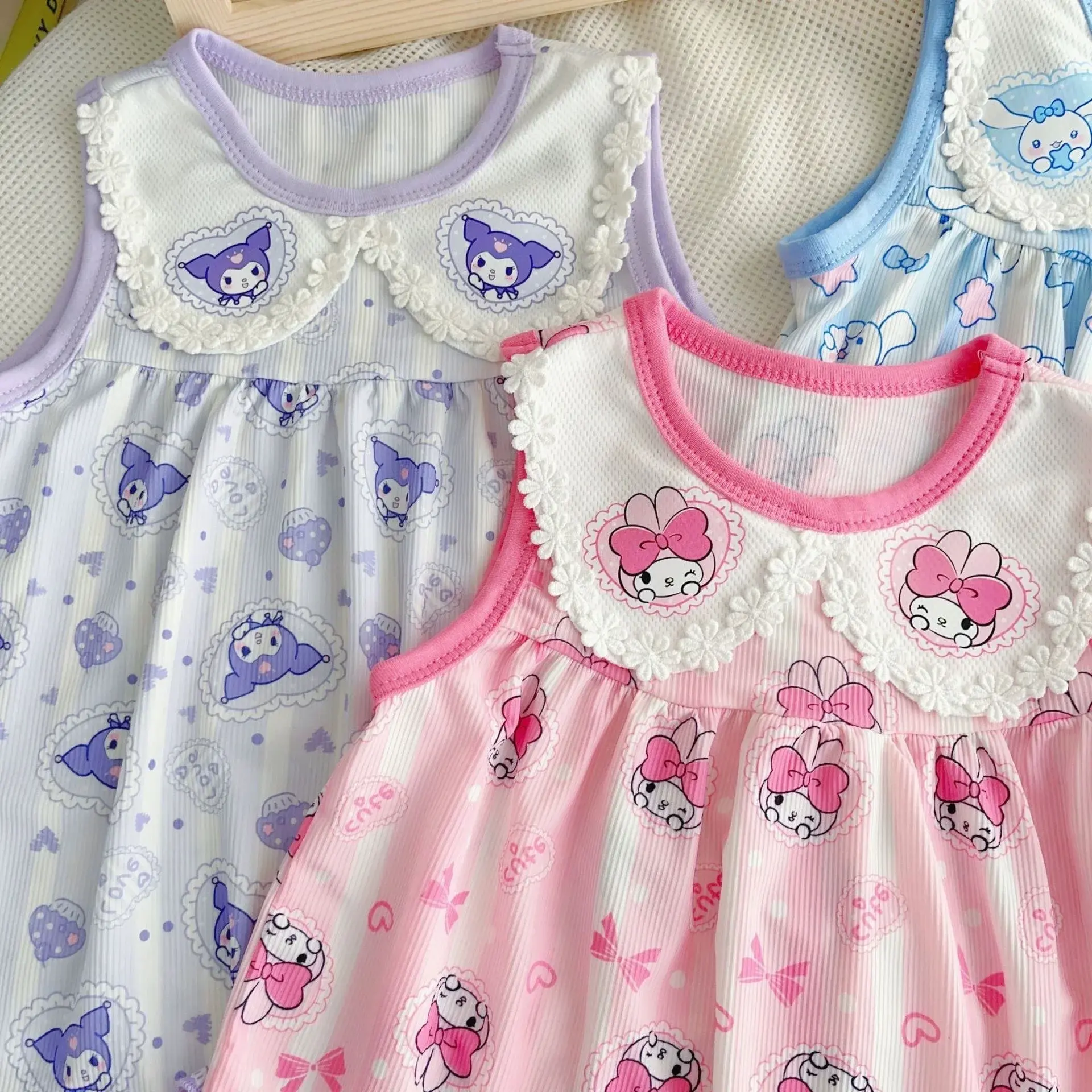 Sanrio hello kitty summer Short Sleeve Shorts New Girls Suit Ice Silk Cute Doll Neck Vest Shorts Sleepwear Pajamas