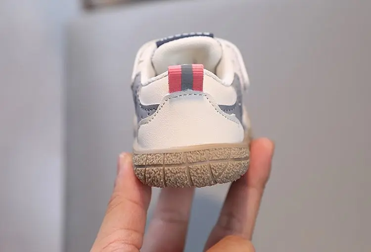 New Baby Soft Sole Toddler Shoes Boy Girl Board Shoes Snoopy Spring Autumn and Winter Casual shoes Non-slip Breathable Sneakers