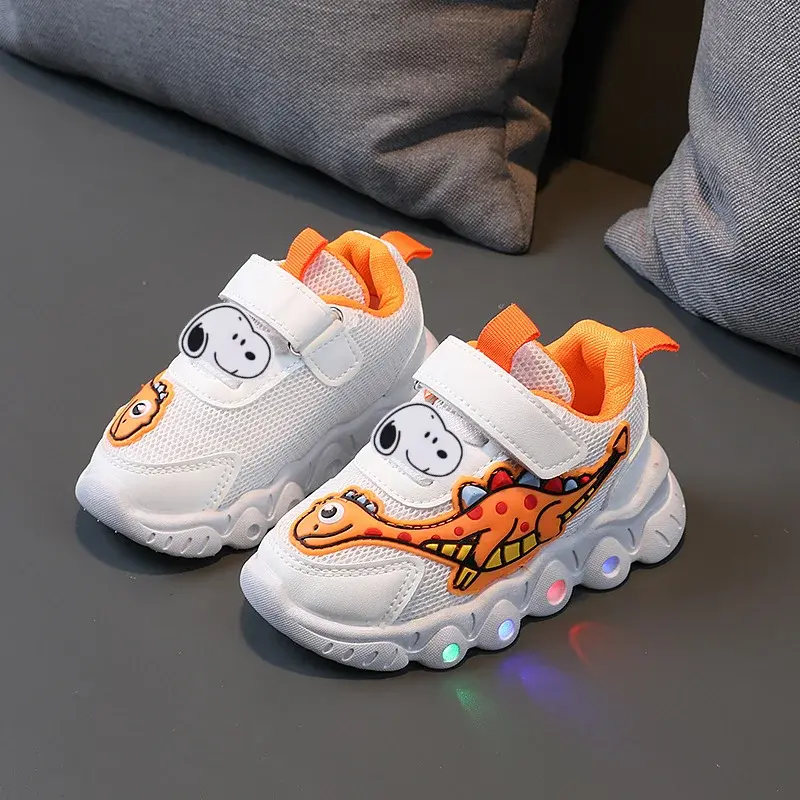 Snoopy Lighted Children Casual Shoes Cartoon Boy Girl Light LED Sports Shoes Spring Autumn Sneakers Breathable Toddler Shoes