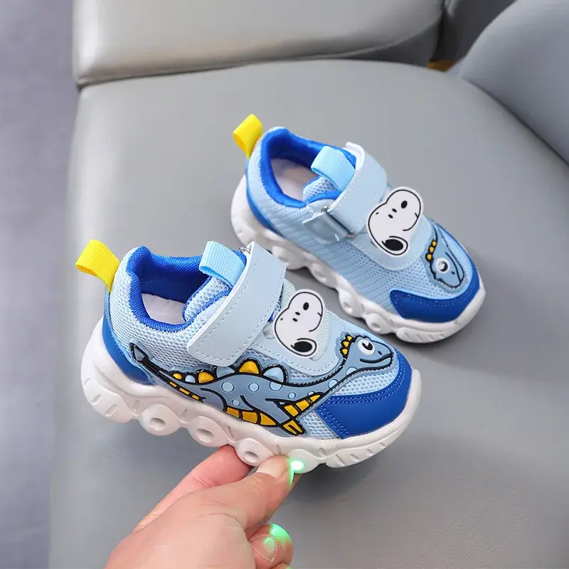 Snoopy Lighted Children Casual Shoes Cartoon Boy Girl Light LED Sports Shoes Spring Autumn Sneakers Breathable Toddler Shoes