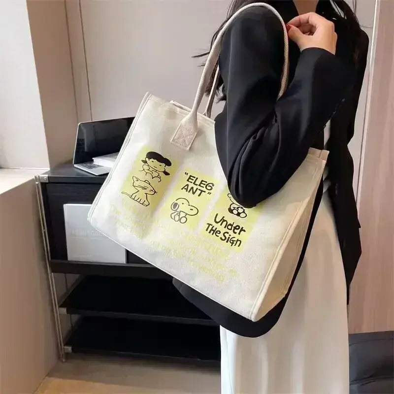European American shoulder bag Large Capacity Snoopy Printed Canvas Bag 2023 New Cute Mommy Shoulder Bag shopping bag 39x30x17cm