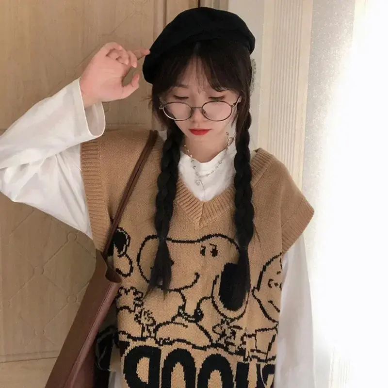 Snoopy Girls Spring and Autumn Jacket Vest Knitted Sweater Cartoon vest vest fashion Knitted waistcoat