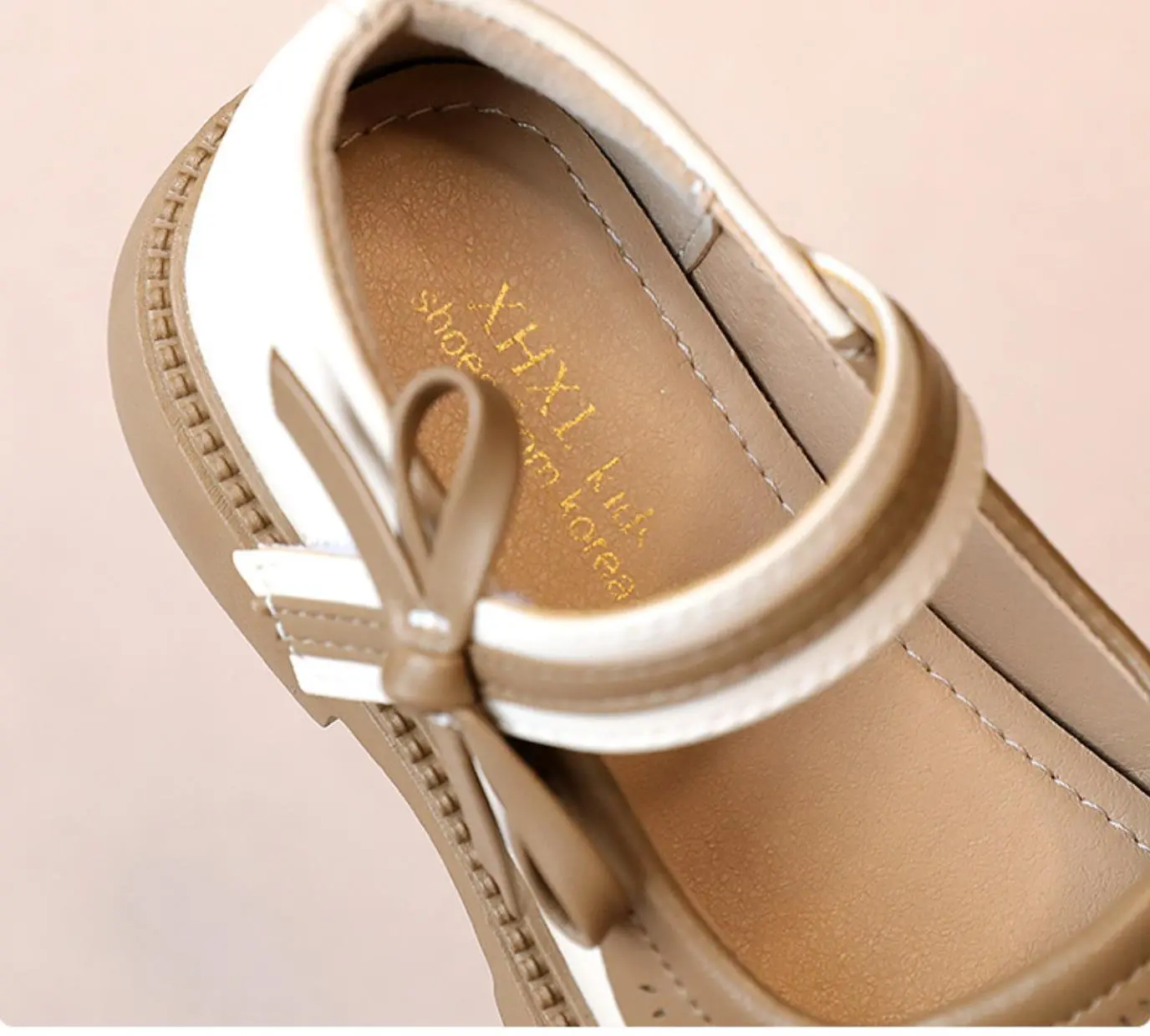 Sanrio hello kitty girls princess shoes new girls leather shoes autumn baby fashion single Casual shoes children sandals