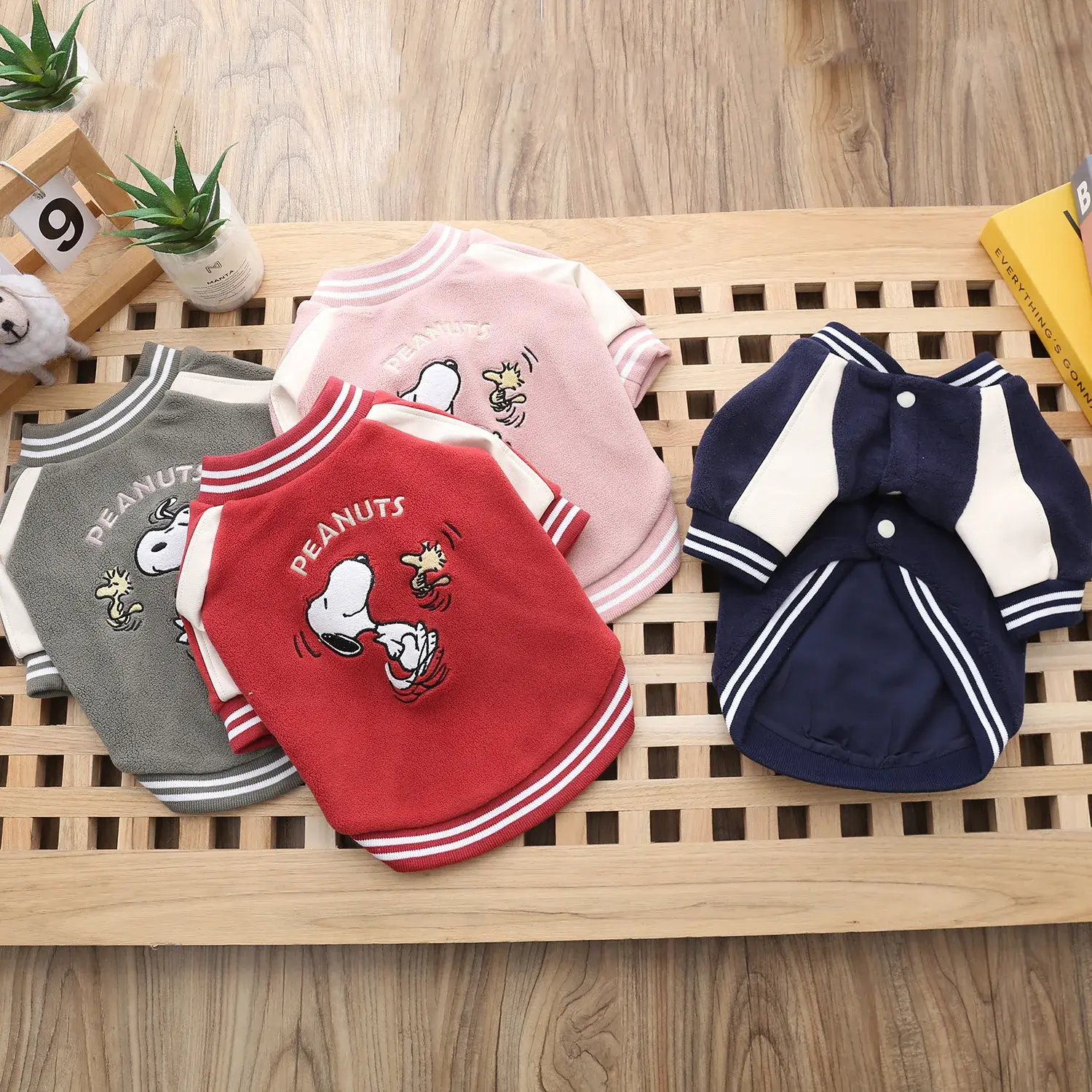 Snoopy's New dog Autumn and winter Four-legged clothes Baseball coat Warm  pet dog Jacket Pet Dog Clothes