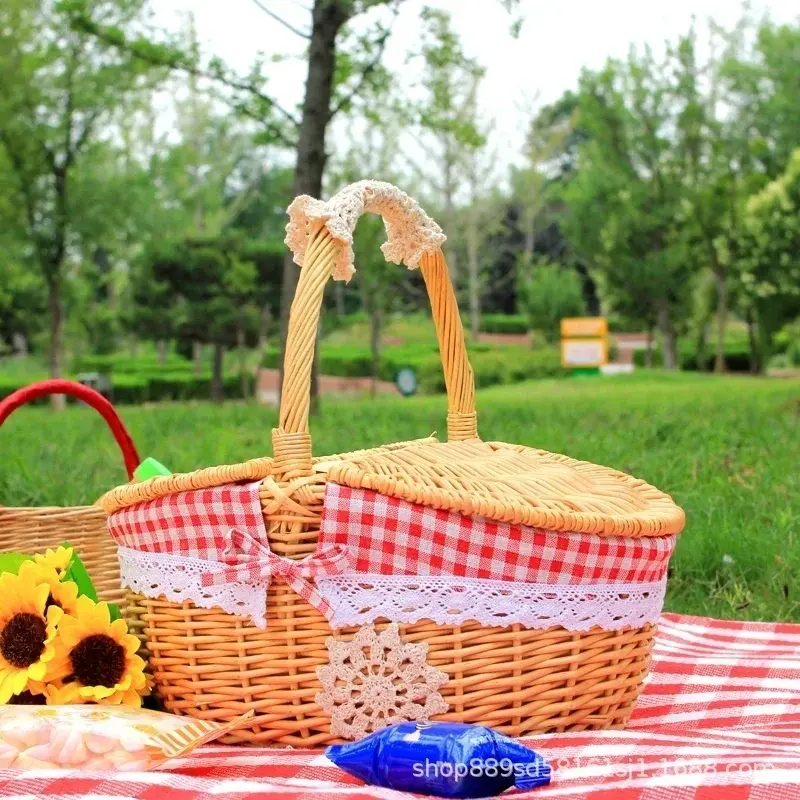 Retro Wicker Carry-on Handle Storage Baskets Picnic Basket with Lid Fruit Food Basket Home Organization Accessories