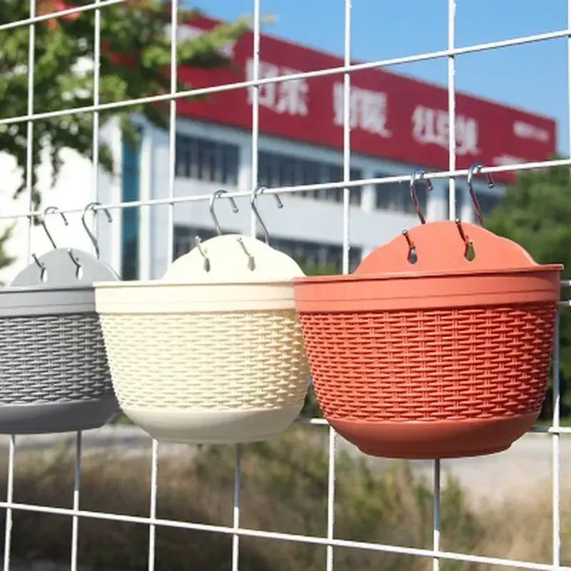 Wall Mounted Flower Pot Plastic Semicircle Hanging Basket Plants Nursery Pots Garden Decoration Pendant for Home Outdoor