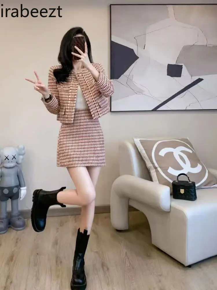 324