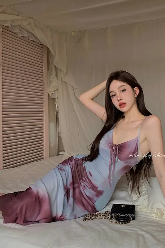 Women's Vintage and Sexy Printed Bodycon Maxi Dress Spaghetti Straps Slimming and Figure-Flattering Design for Confident Women