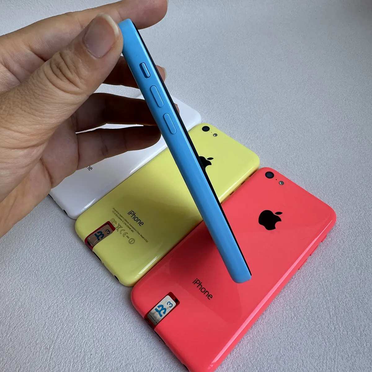 Apple iPhone 5C 3G Mobile Phone 4.0 Display Screen Dual Core CellPhone 32GB ROM Unlocked Old Phone