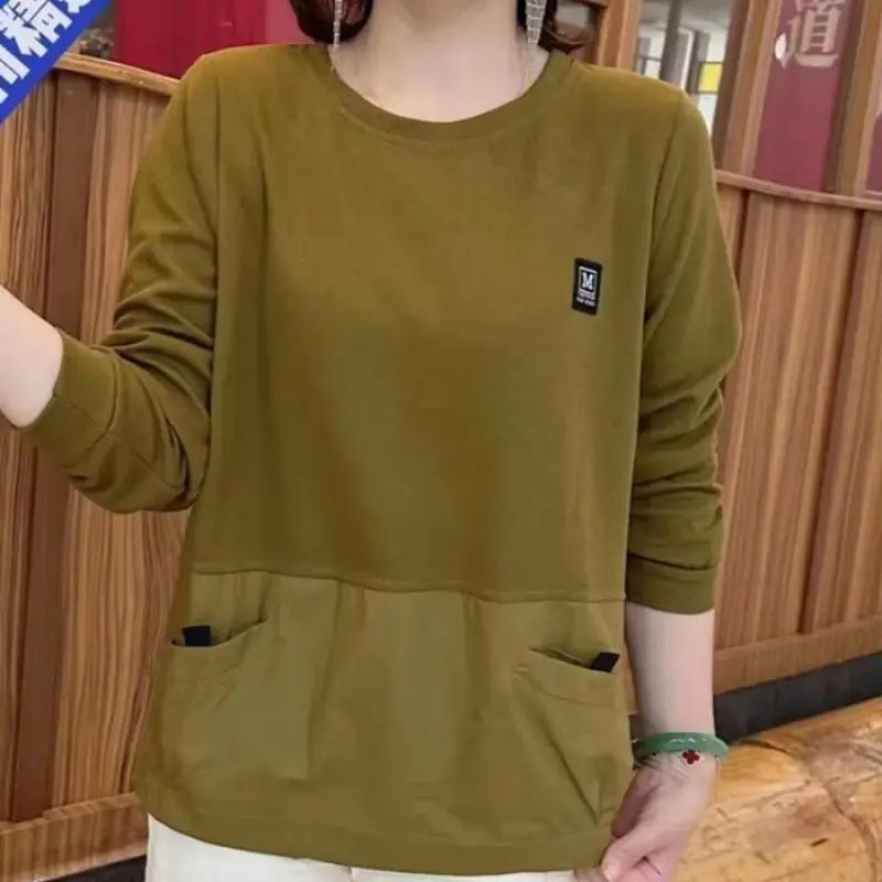 2024  Middle Age Woman Spring New Casual Round Neck Solid Color Large Size Loose Long Sleeved T-shirt