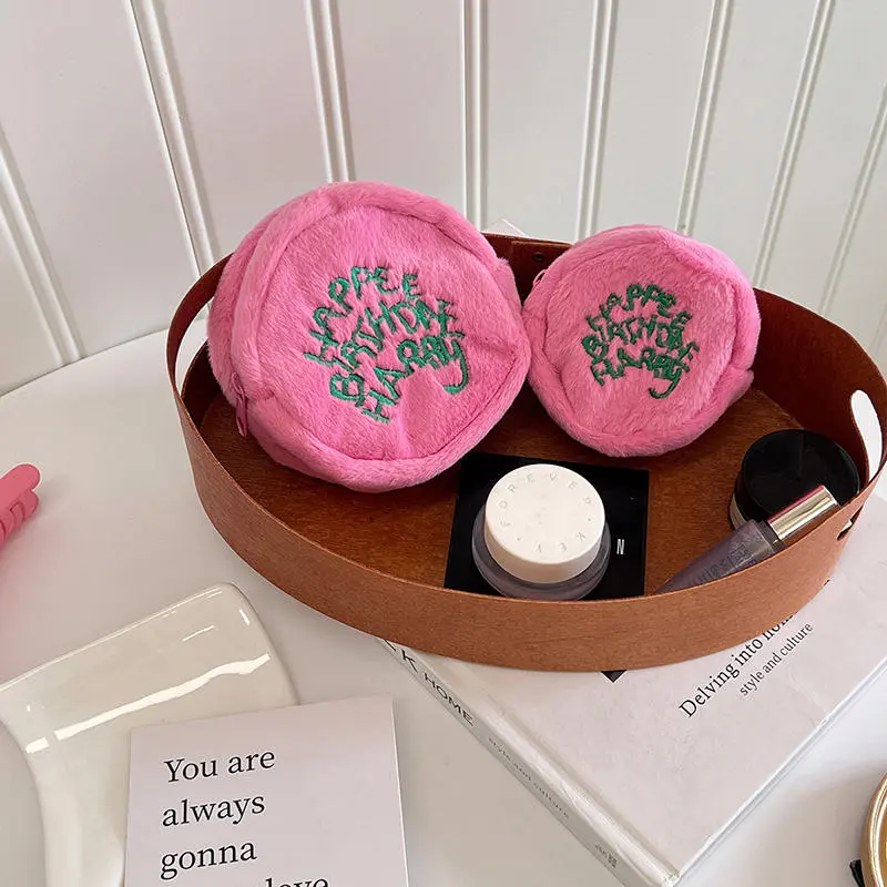 1pc Cute Plush Cosmetic Bag Portable Letter Embroidered Coin Purse Hanging Perfect Envelope ID Lipstick For Traveling