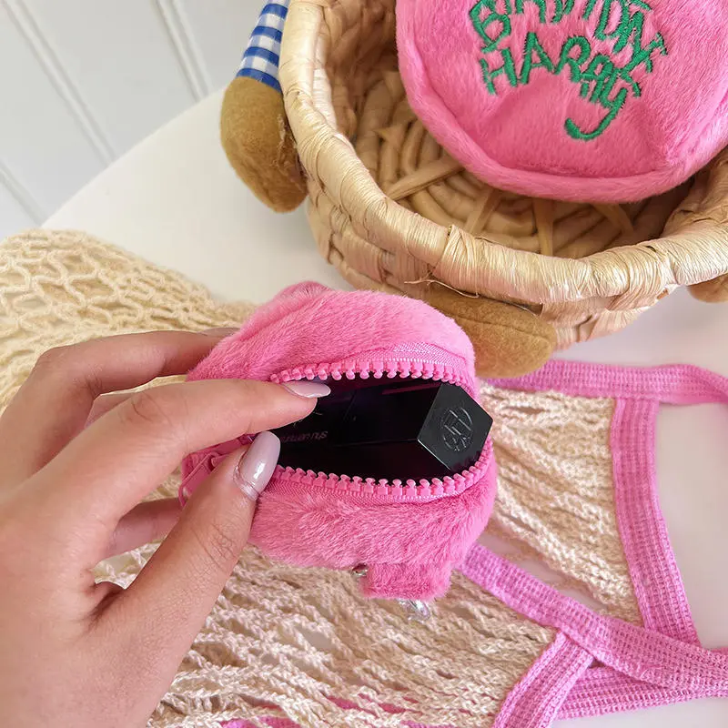 1pc Cute Plush Cosmetic Bag Portable Letter Embroidered Coin Purse Hanging Perfect Envelope ID Lipstick For Traveling