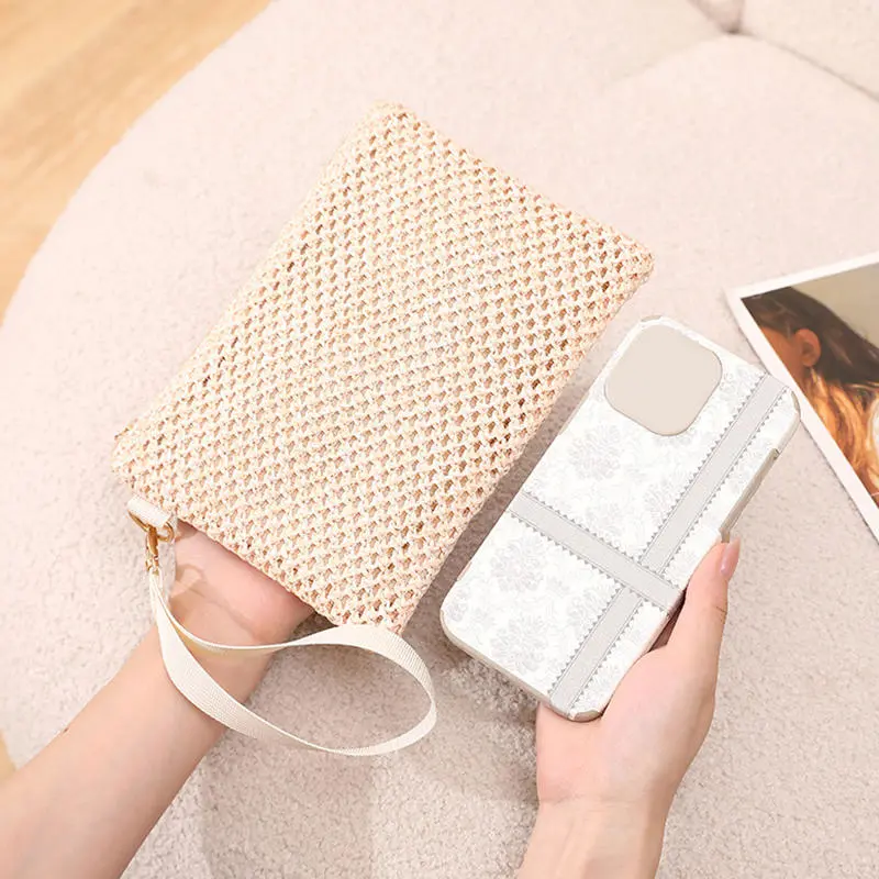 Hot Sale Elegant Beach Vacation Wristlet Handbag for Women Bohemian Styles Woven PP Small Clutch Bag Versatiles Zippered Purse