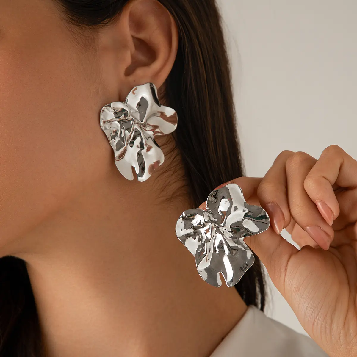 Goth Geometric Irregular Metal Petal Flower Stud Earrings for Women Girls Trend Unique Piercing Earring Grunge Jewelry Steampunk