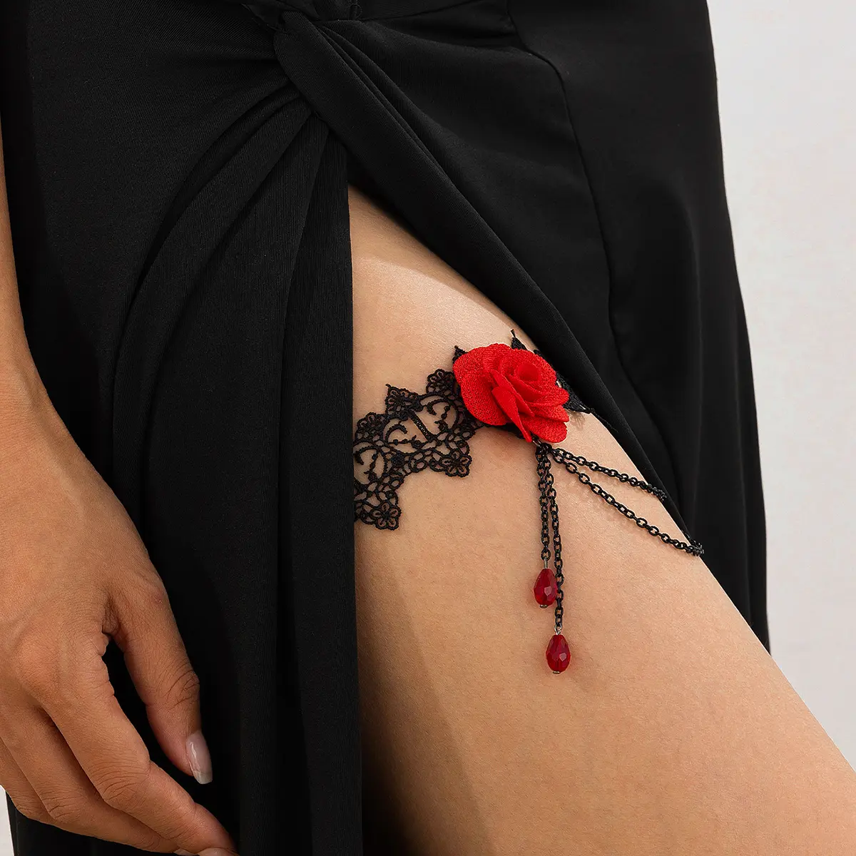 Ingemark Goth Big Rose Flower Elastic Band Leg Thigh Chain for Women Wed Bridal Tassel Link Body Jewelry Halloween Accessories