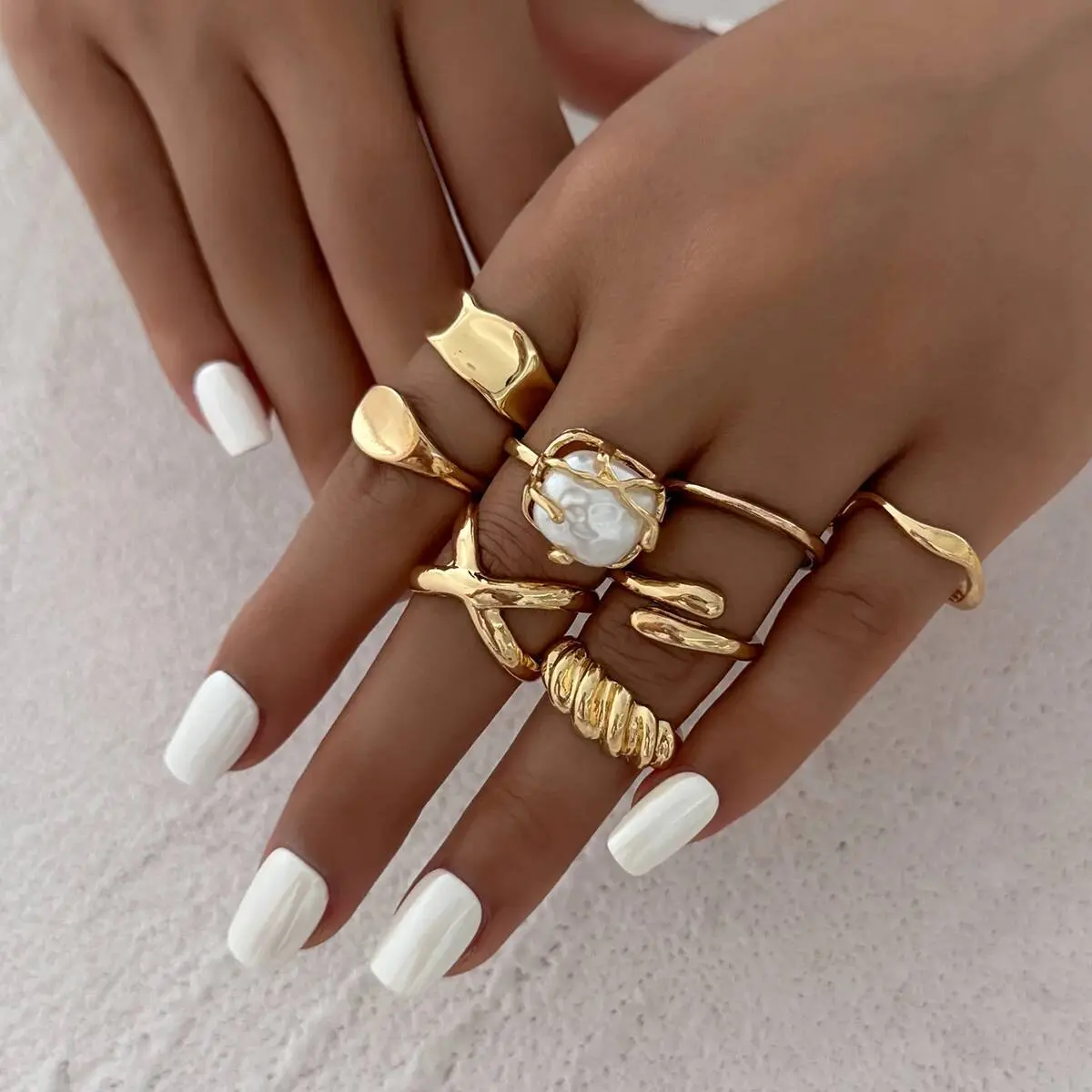 Ingemark 8Pcs/Set Elegant Imitation Pearl Open Rings Women Wedding Bridal Vintage Gold Color Knuckle Joint Rings Couple Jewelry