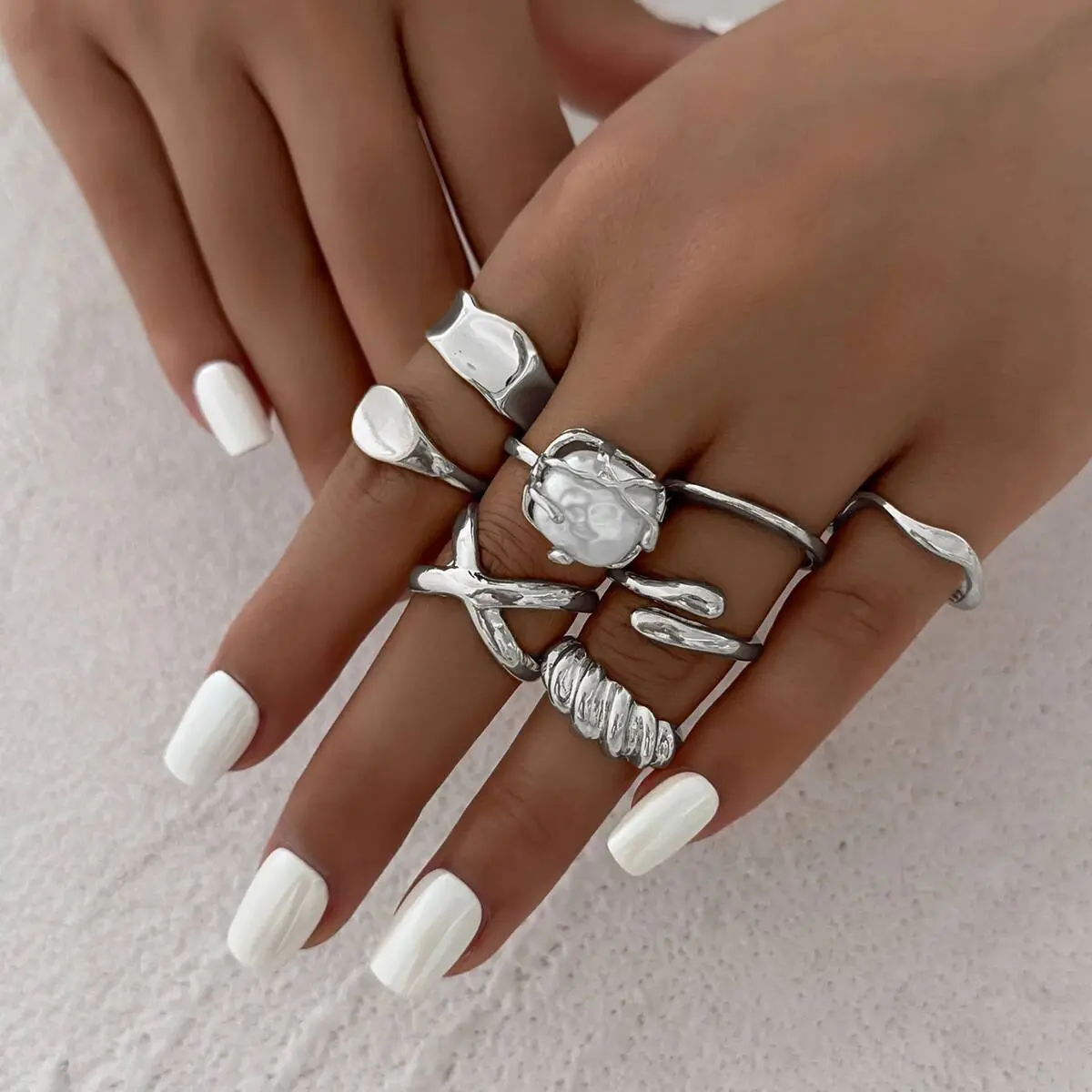 Ingemark 8Pcs/Set Elegant Imitation Pearl Open Rings Women Wedding Bridal Vintage Gold Color Knuckle Joint Rings Couple Jewelry