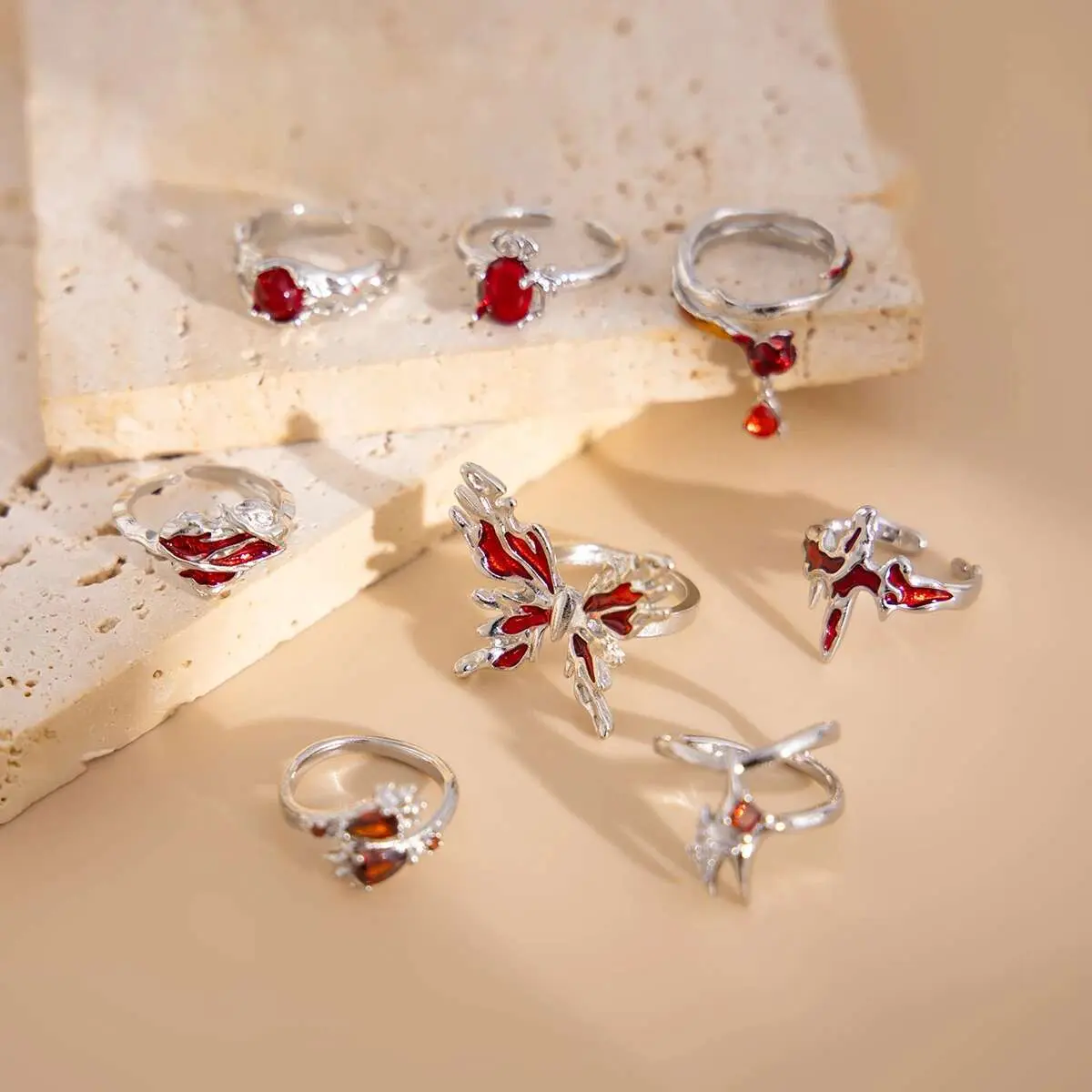 Ingemark 8Pcs/Set Goth Red Crystal Butterfly Heart Open Rings for Women Trend Vintage Adjustable Finger Rings Halloween Jewelry