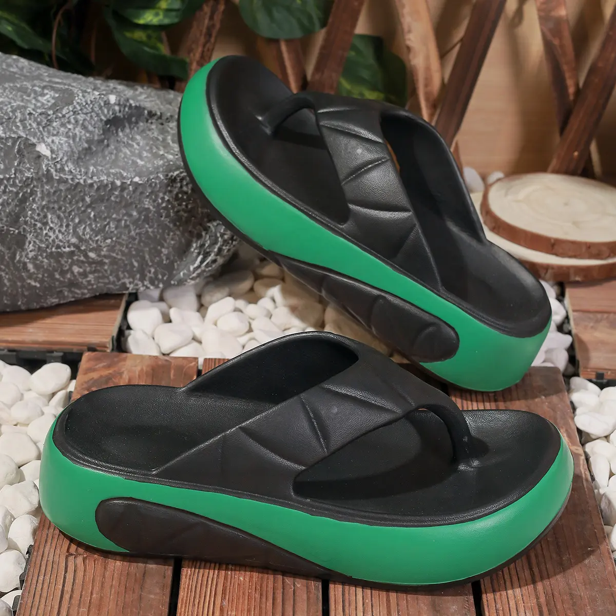 2025 Women Indoor Beach Flip Flops Summer Platform Shoes Soft EVA Girls Home Street Slippers Thick Sole Female Fashion Sandals