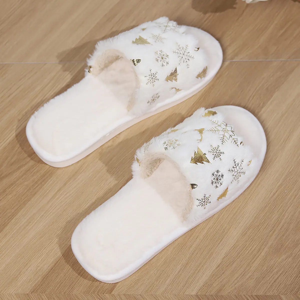 2025 New Christmas Fur Slippers For Women Plus Size 44 Soft Plush Peep-toe White Color Party Shoes Girl Indoor Home Floor Slides