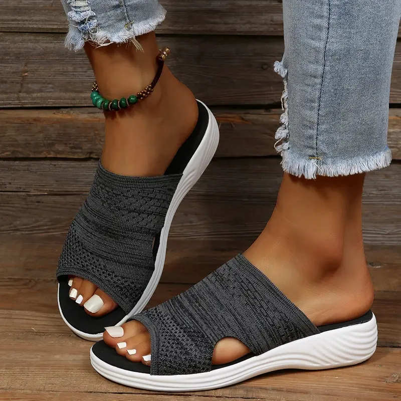 New Women'S Casual Slippers Fashion Fly Woman Mesh Beach Flats Outdoor Polyurethane Light Platform Sandals Sandália Flip Flop