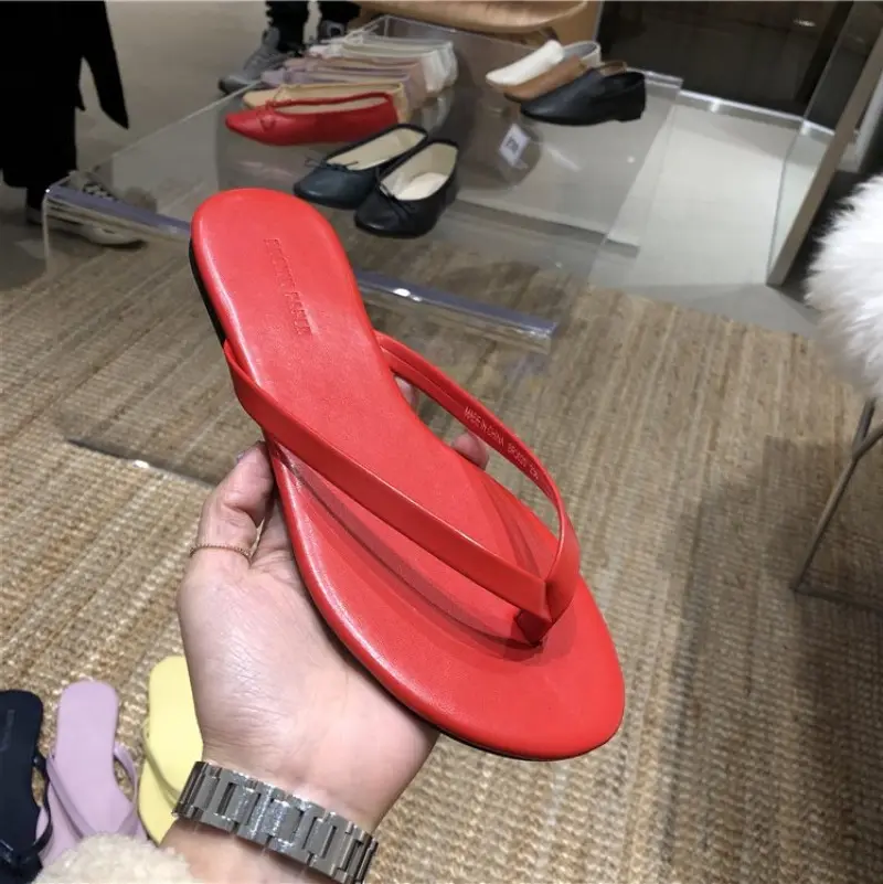 Summer Candy Colors Flip Flops Beach 2024 New Women Flat Slippers Women Outdoor Comfy Non Slip Flat Slide Beach Sandals