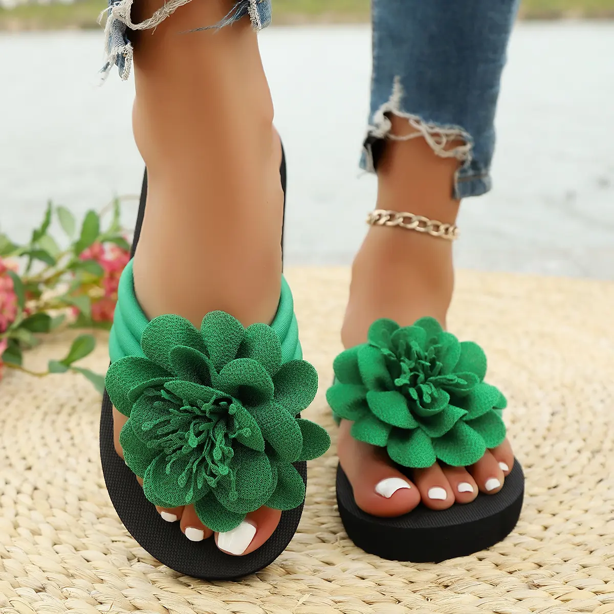 36-44 Women's Handmade Flower Decorated Flip Flops Slippers for Beach Vacation Casual Comfortable Flat Sandals Red Shoes