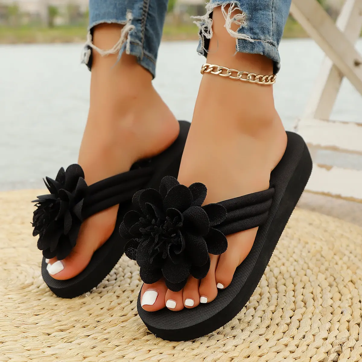 36-44 Women's Handmade Flower Decorated Flip Flops Slippers for Beach Vacation Casual Comfortable Flat Sandals Red Shoes