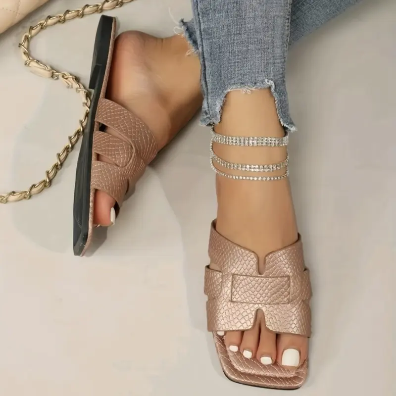 Plus Size Women's Sandals Trendy Knitted Flat Bottom Casual Couple Beach Shoes Summer Outerwear Comfortable Sandals for Women