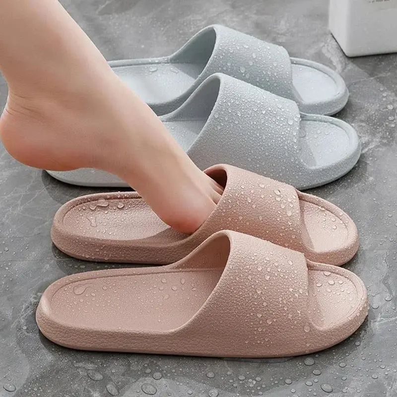 2025 Women Soft Sole Slippers Thick Platform Indoor Outdoor Beach Sandals Summer Non Slip Flip Flops Comfortable Casual Footwear