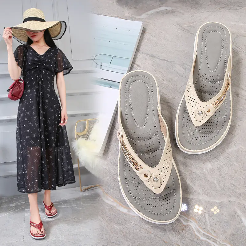 2023 Women's Slippers Summer New Fashion Metal Button Slides Shoes Wedge Beach Sandals Women Outside Platform Leisure Flip Flops