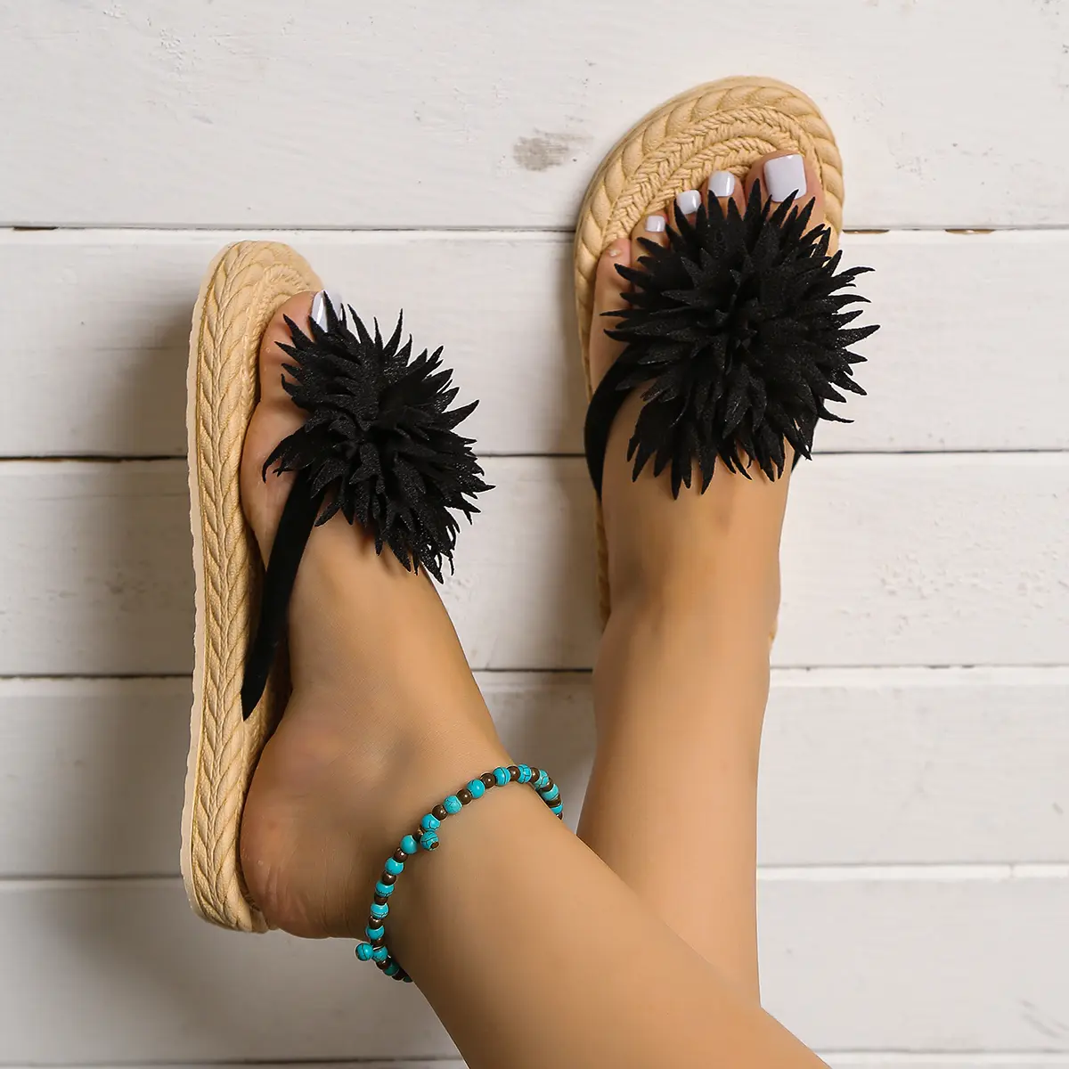 Women's fashion trend non-slip wear resistant sunflower flat flip flops