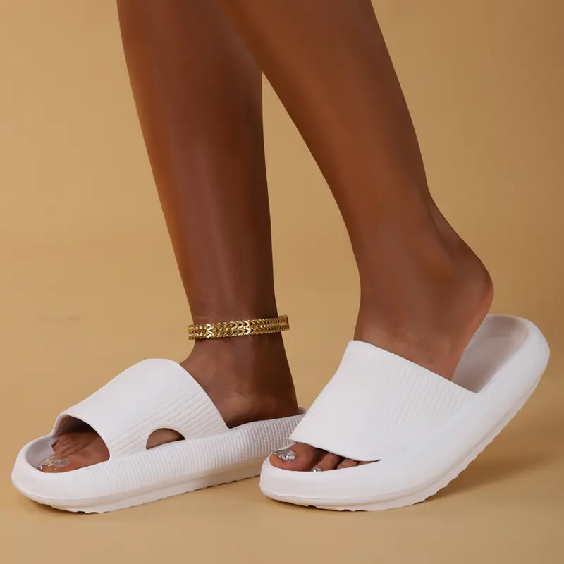 Summer Thick Platform Cloud Slippers Women Non Slip Shower Flip Flops Bathroom Super Soft Comfy Home Pillow Slides Sandals Woman