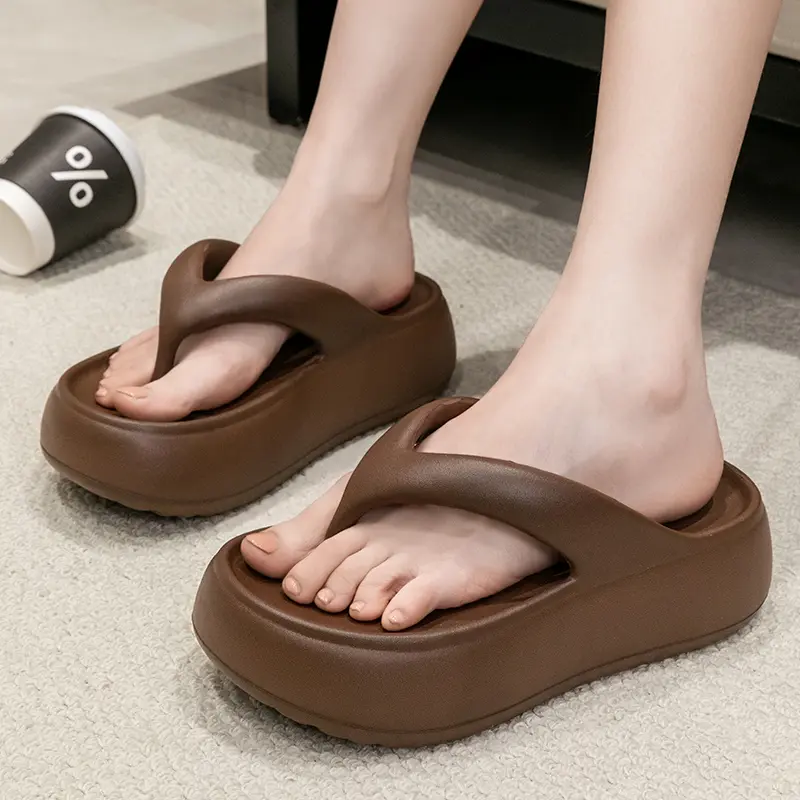 Chunky Platform Flip Flops for Women Summer 2025 Clip Toe Thick Bottom Cloud Slippers Woman Beach Non-Slip Soft Sole Flip Flops