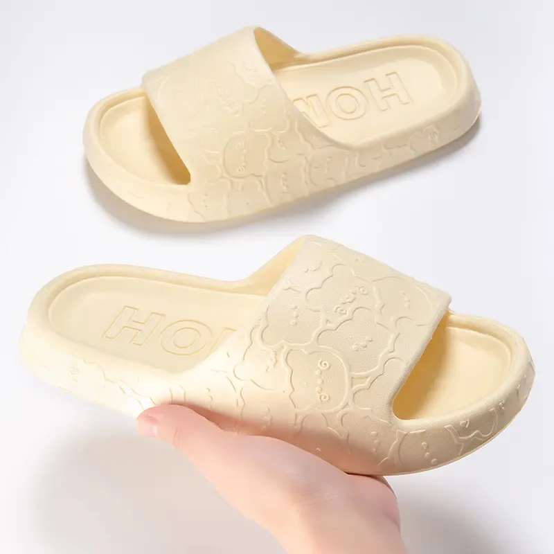 Cute Home Slippers Cloud Woman Bear Summer Beach Slides Indoor Soft Sole Non Slip Eva Sandals Men Male Flip Flops Shower Shoes