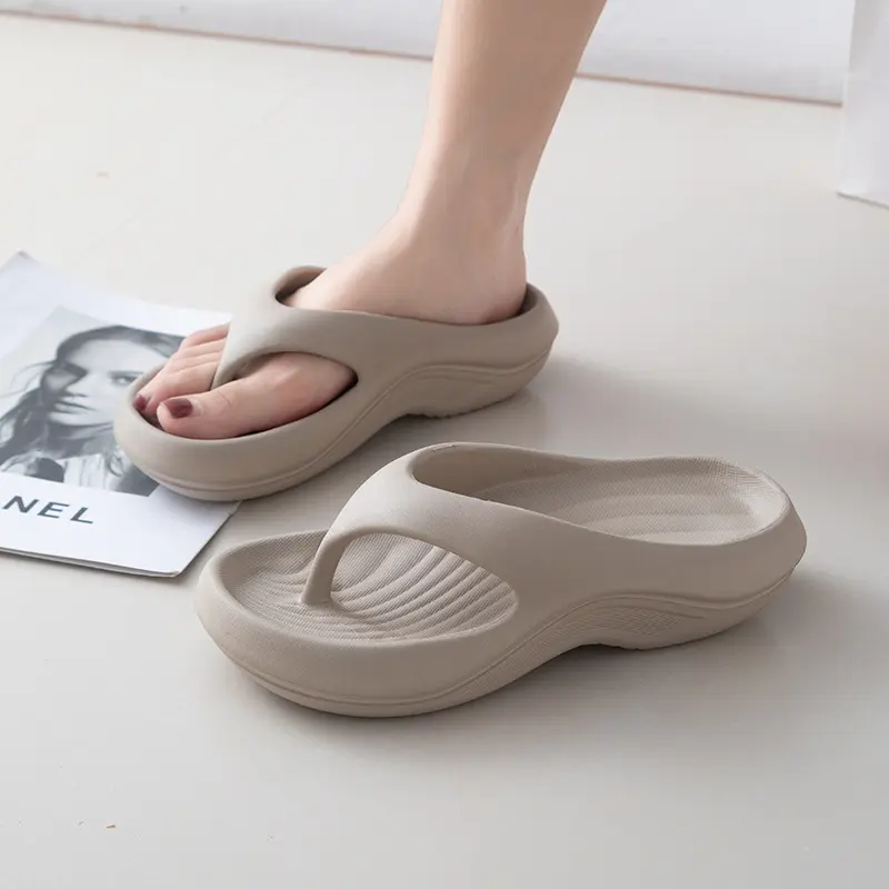 Thick Platform EVA Flip Flops For Women 2025 Summer Clip Toe Non Slip Beach Sandals Woman Comfortable Soft Sole Cloud Slippers
