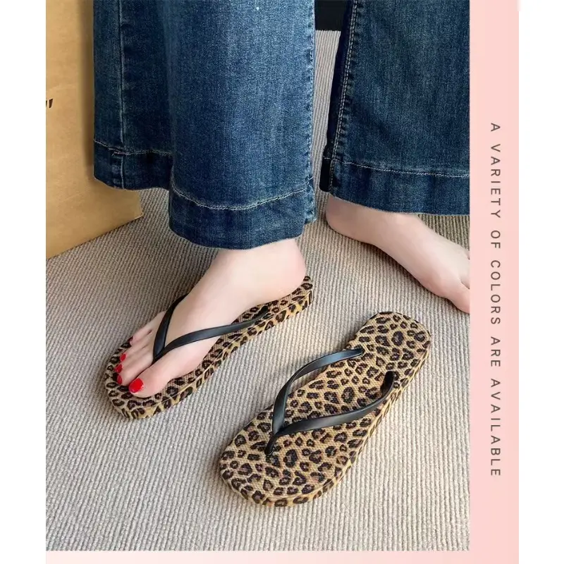 Women's Flip Flops Summer Outdoor Fashion Slippers New soft-soled non-slip leopard print clip-on beach shoes