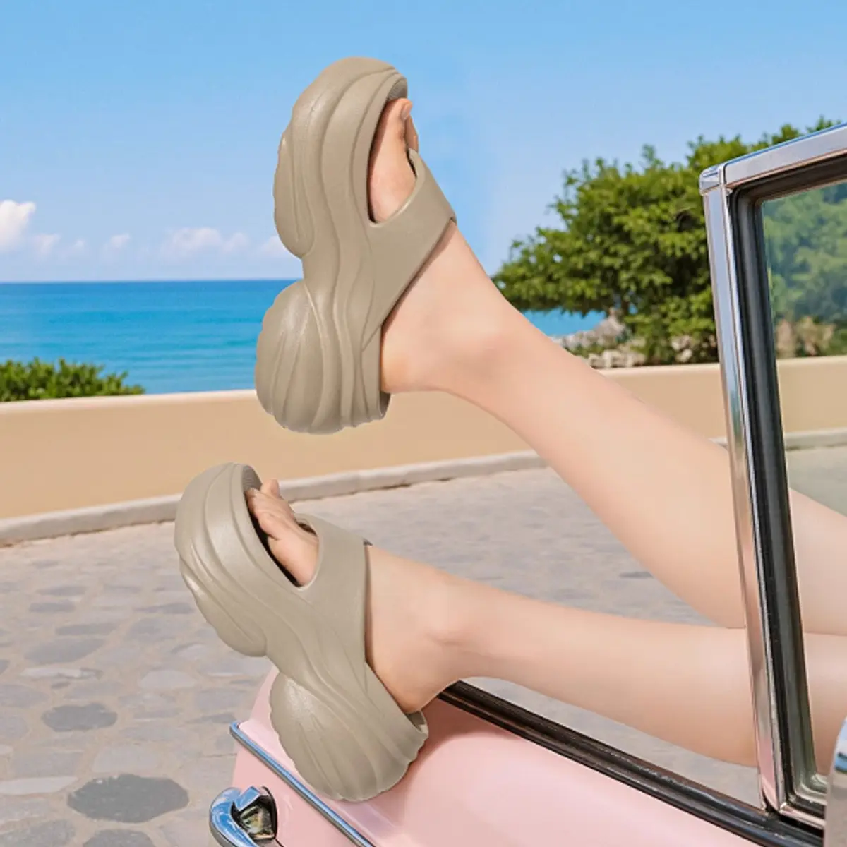 Women's Clip Toe Platform Flip Flops Summer Lightweight Soft Sole EVA Slippers for Women Thick Sole Non Slip Beach Shoes Slides