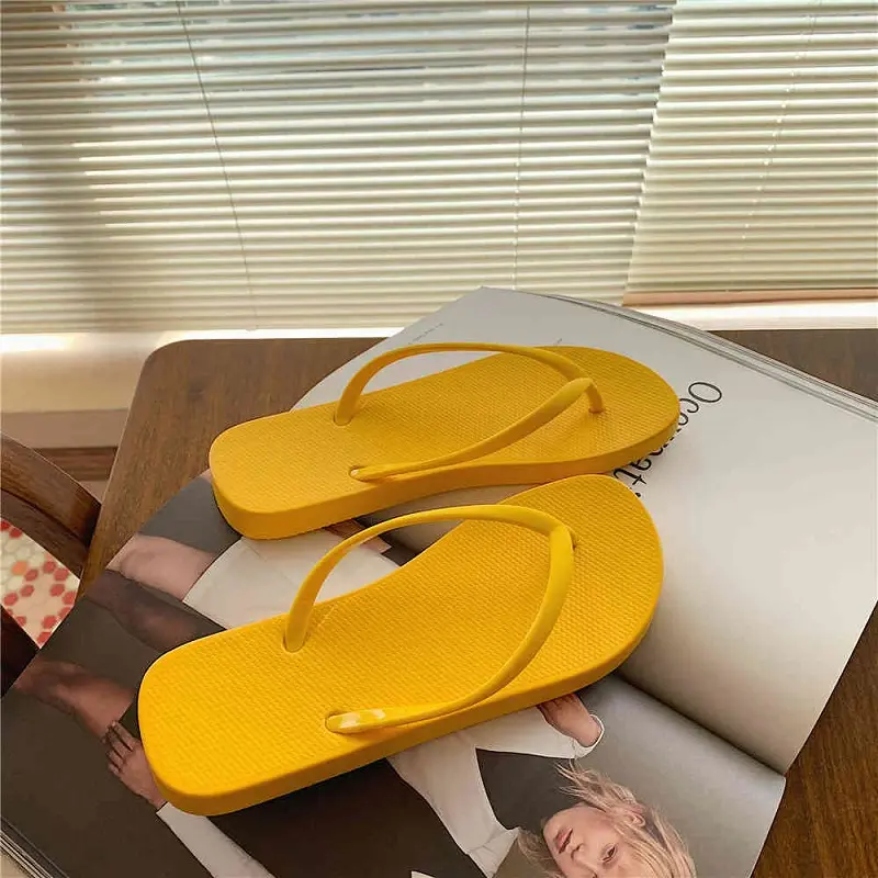 New Solid Color Non-Slip Leisure Couple Slippers Summer Beach Slippers Outdoor Women Flip Flops Breathable Beach Sandals Women