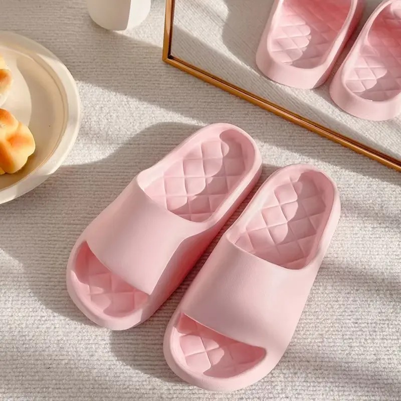 Summer Platform Cloud Slippers Women Lightweight Solid Color Soft Sole EVA Pillow Slides Woman Couple Non Slip Beach Flip Flops