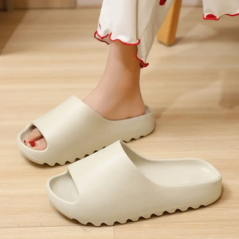 Summer Beach Non Slip EVA Slippers Women Comfort Soft Sole Pillow Slides Woman Lightweight Thick Platform Home Flip Flops 2025