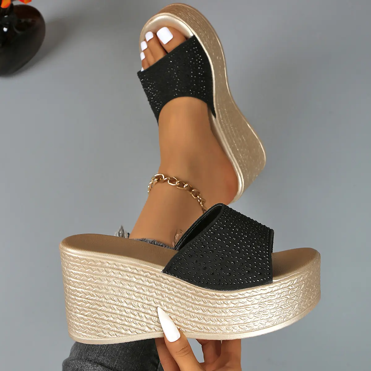 Crystal Decor Thick Bottom Wedge Sandals Women 2025 Summer Chunky Platform Beach Slippers Woman Plus Size 43 Outdoor Mule Slides
