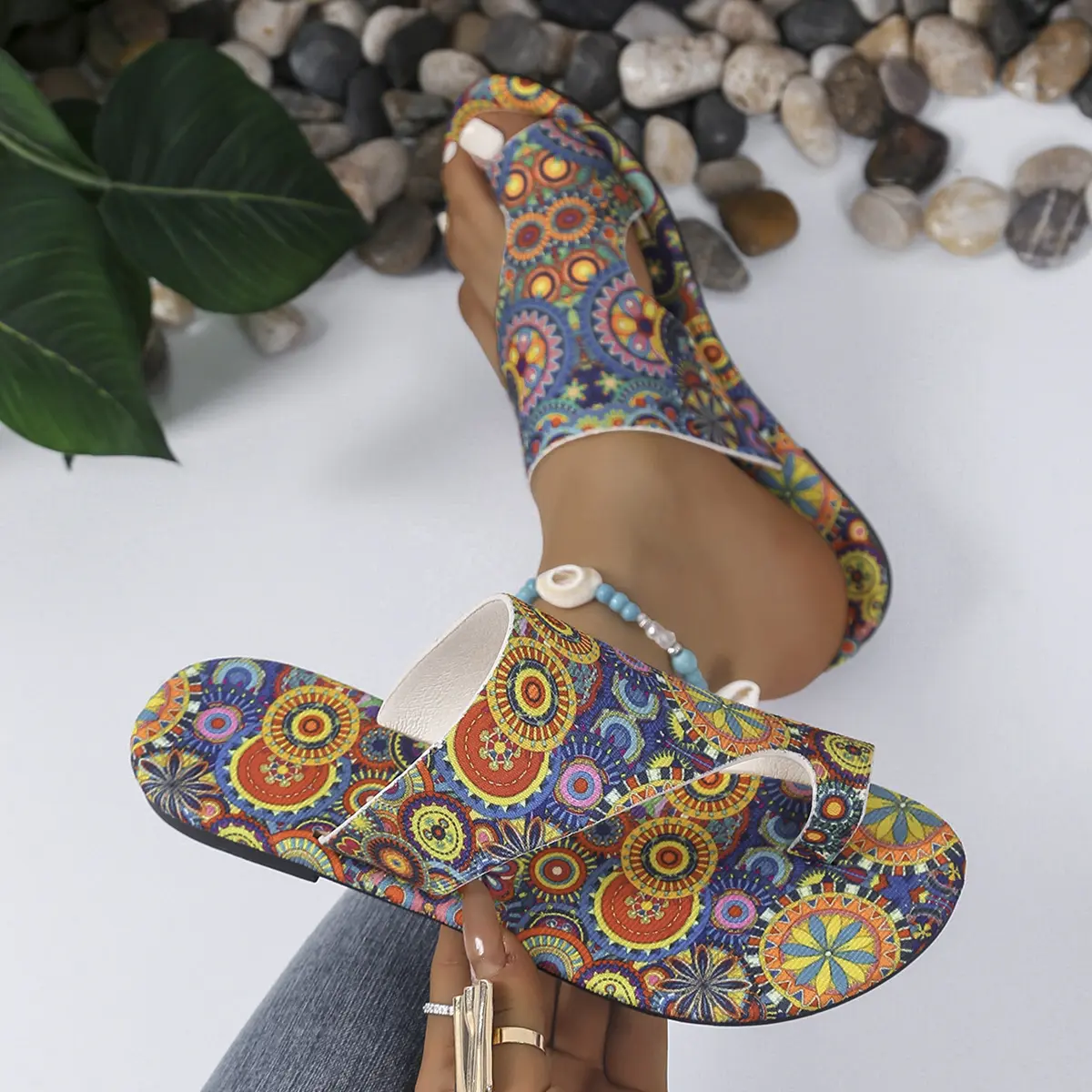 Bohemia Style Women Clip Toe Slippers 2025 Summer Retro Roman Flat Sandals Woman Lightweight Non Slip Beach Slides Flip Flops