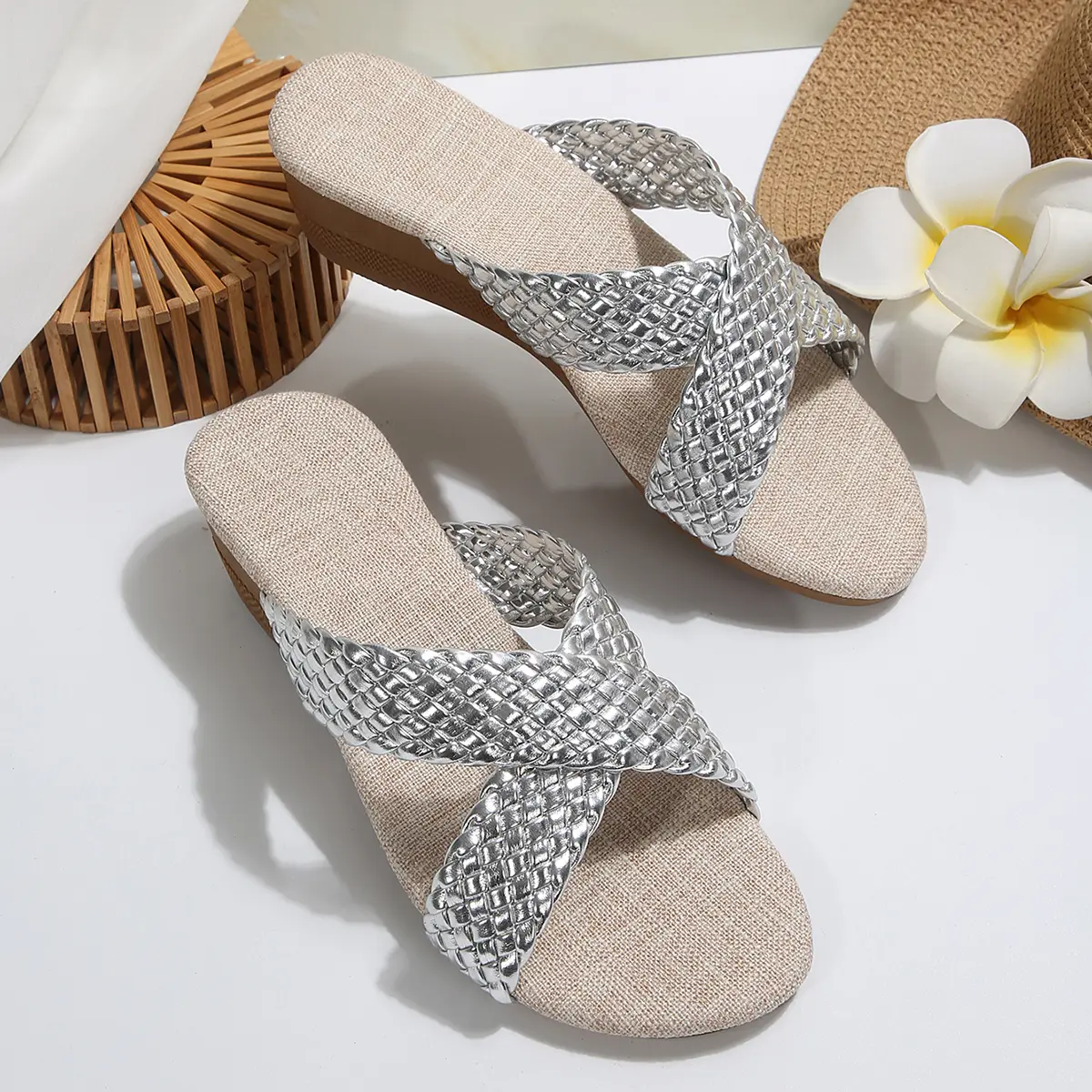 Cross Straps Gold Silver Wedge Sandals Women 2025 Summer Casual Light Outdoor Slippers Woman Plus Size 43 Anti Slip Beach Shoes