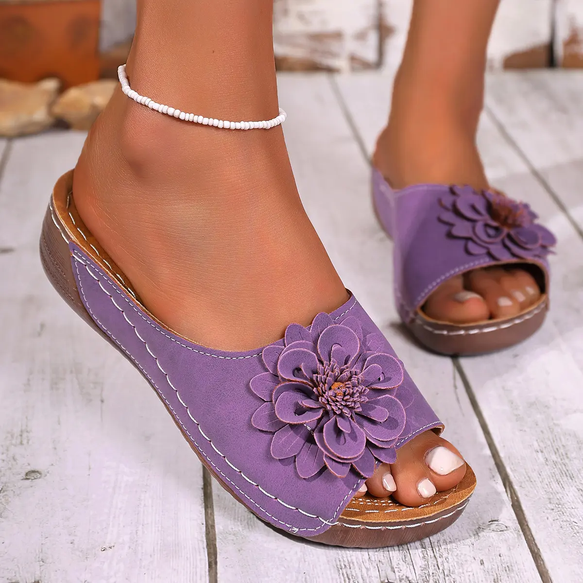 Retro Flower Decor Wedge Sandals Women 2025 Summer Comfort Thick Bottom Platform Sandals Woman Lightweight Non Slip Beach Shoes