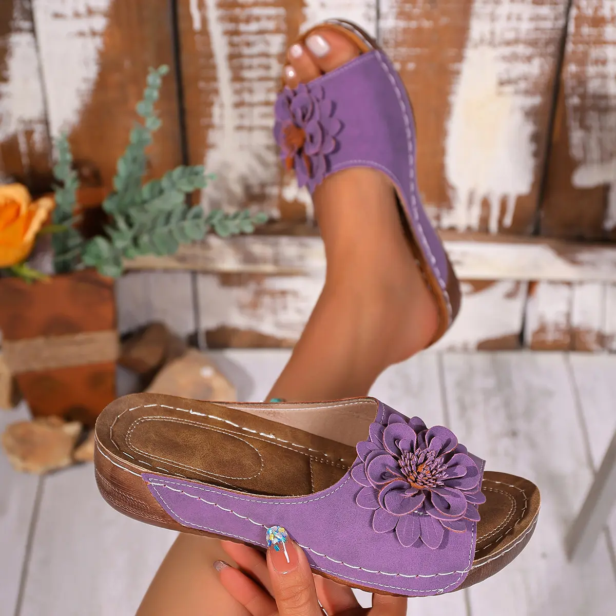 Retro Flower Decor Wedge Sandals Women 2025 Summer Comfort Thick Bottom Platform Sandals Woman Lightweight Non Slip Beach Shoes